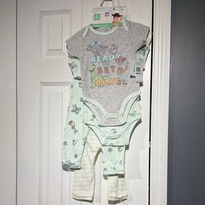 Disney Toy Story Bodysuit Set 5 piece pants & onesies 24 months - Gray and Mint